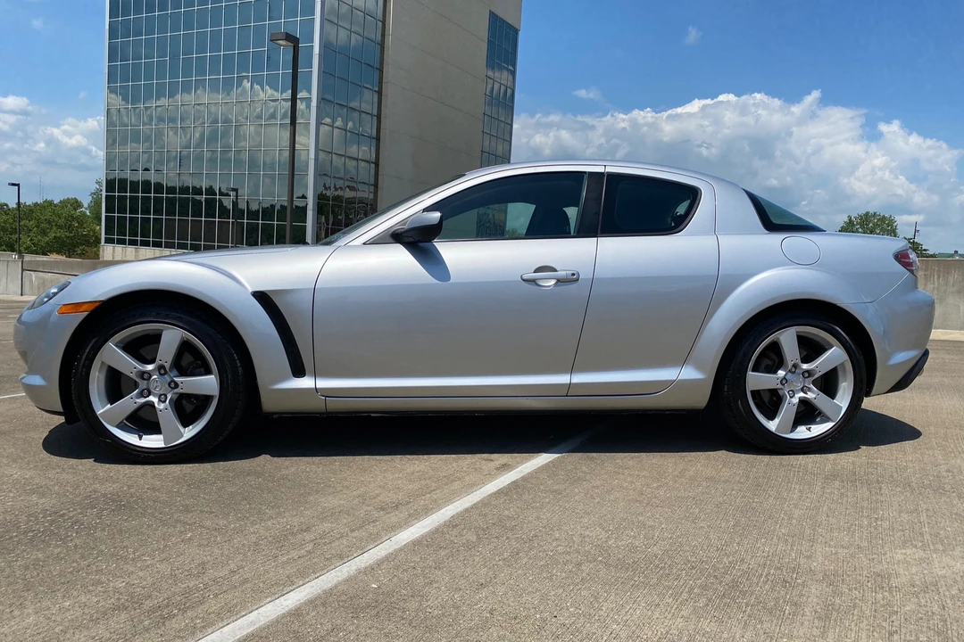 2004 Mazda RX-8 1st Gen - Image 11 of 31
