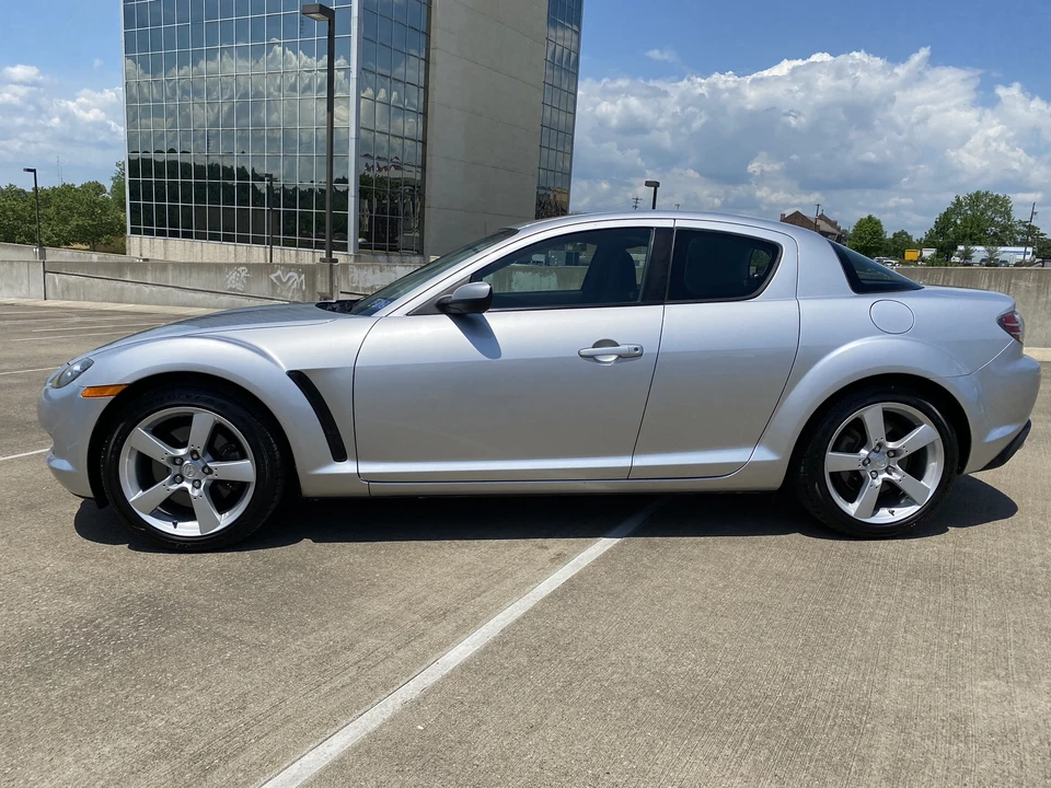 2004 Mazda RX-8 1st Gen - Image 10 of 31