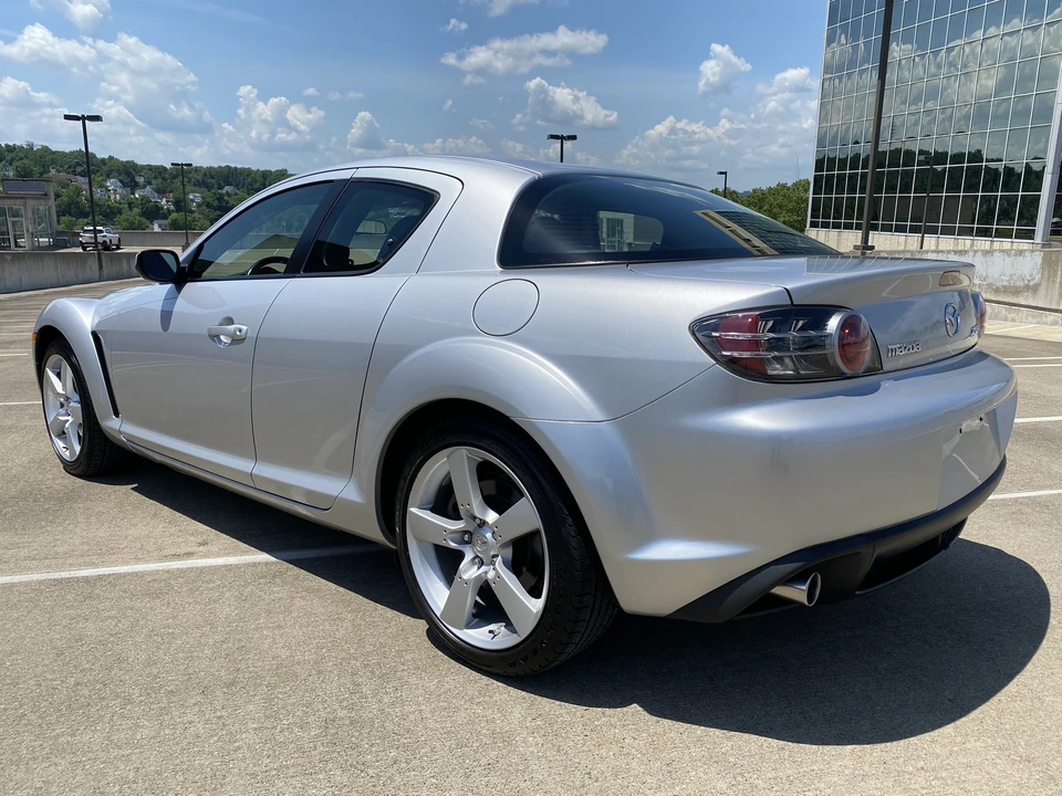 2004 Mazda RX-8 1st Gen - Image 19 of 31
