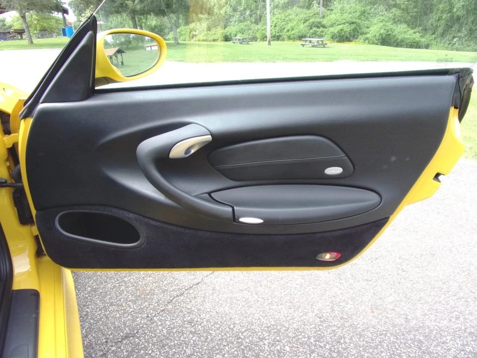 2004 Porsche 996 GT3 - Image 24 of 31