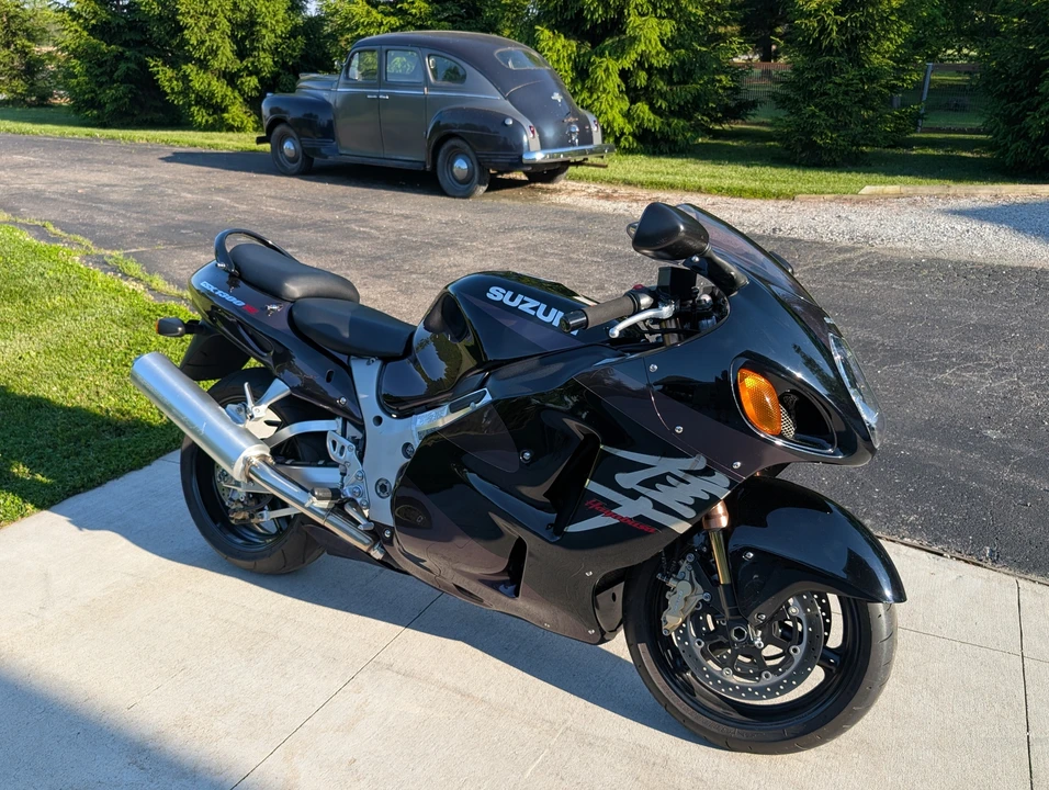 2004 Suzuki Hayabusa - Image 2 of 31