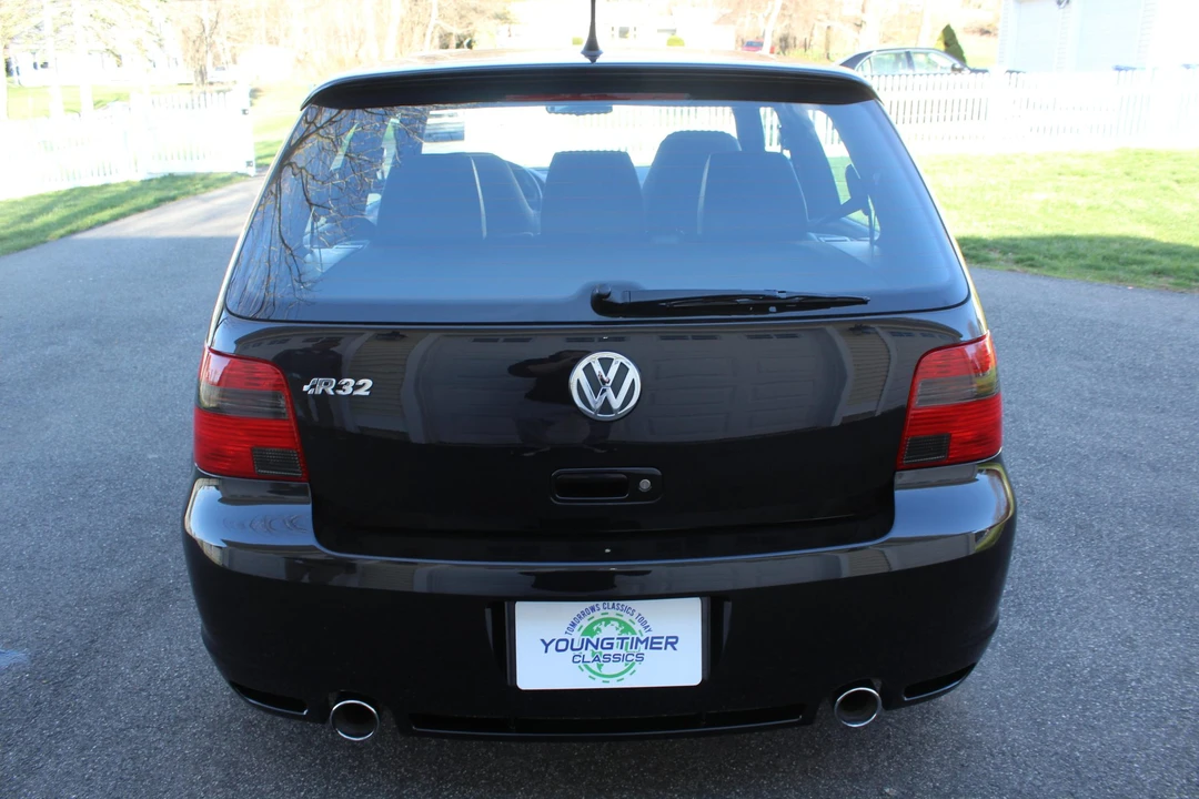 2004 Volkswagen R32 Mk4 - Image 17 of 31