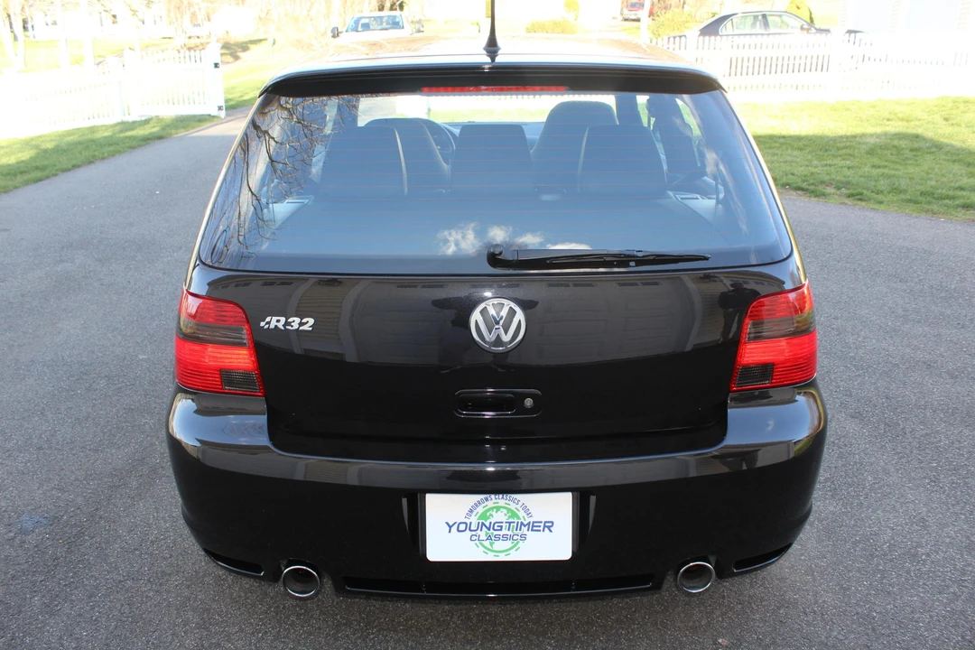 2004 Volkswagen R32 Mk4 - Image 18 of 31