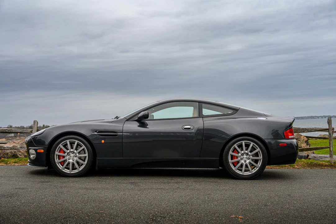 2005 Aston Martin Vanquish 1st Gen - Image 9 of 31