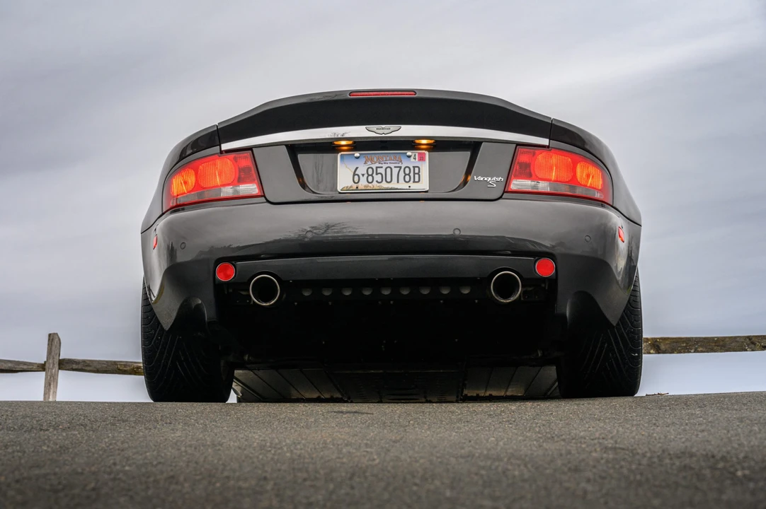 2005 Aston Martin Vanquish 1st Gen - Image 14 of 31