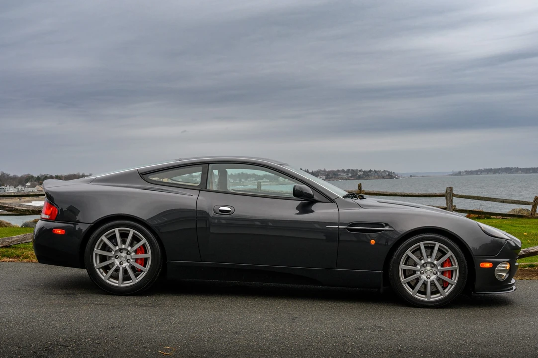 2005 Aston Martin Vanquish 1st Gen - Image 24 of 31