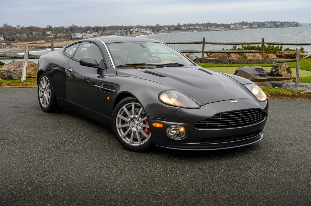 2005 Aston Martin Vanquish 1st Gen - Image 30 of 31