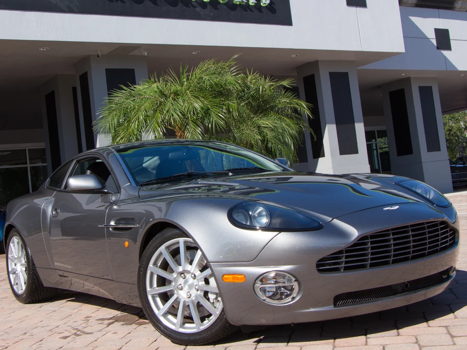 2005 Aston Martin Vanquish 1st Gen - Image 28 of 31