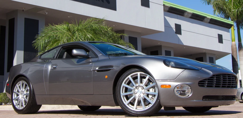 2005 Aston Martin Vanquish 1st Gen - Image 24 of 31