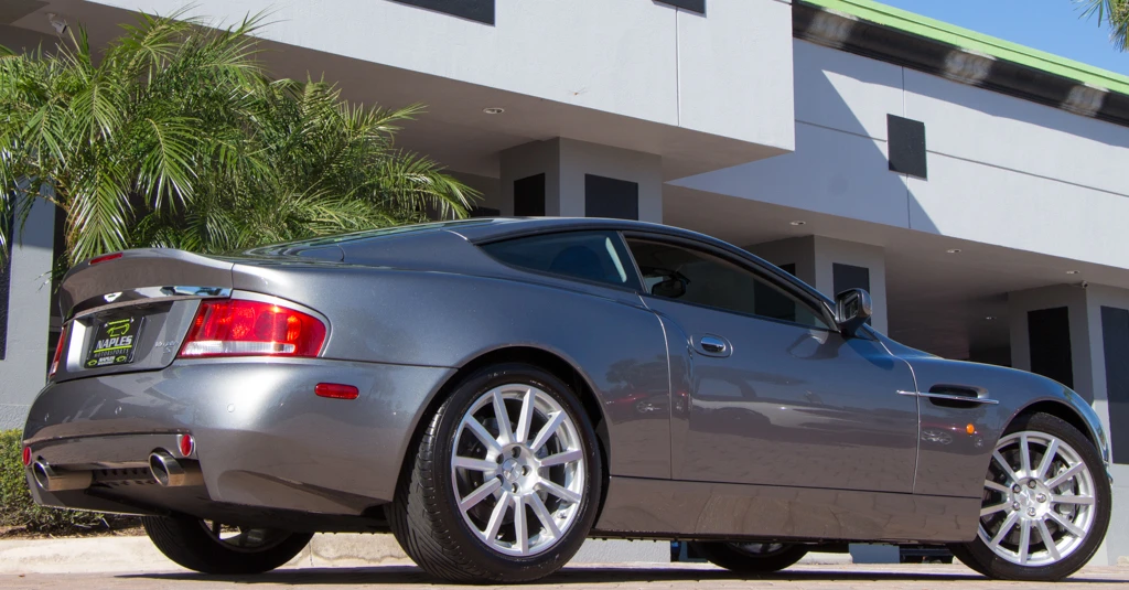 2005 Aston Martin Vanquish 1st Gen - Image 21 of 31
