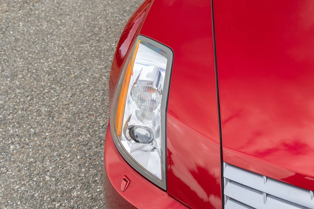 2005 Cadillac XLR - Image 18 of 31