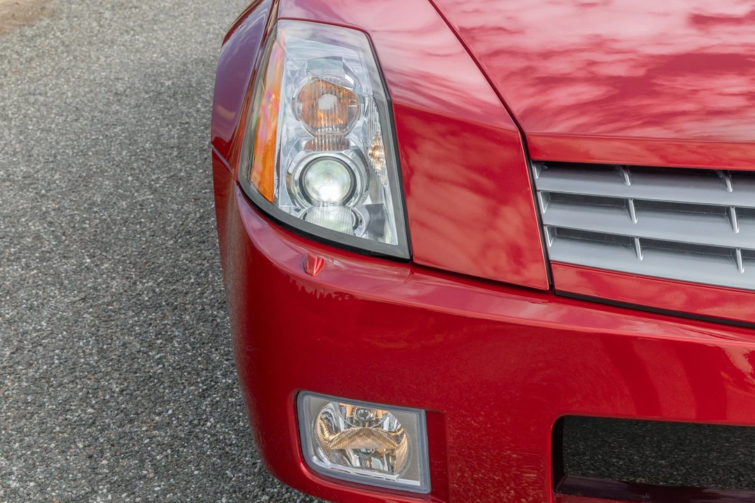 2005 Cadillac XLR - Image 19 of 31
