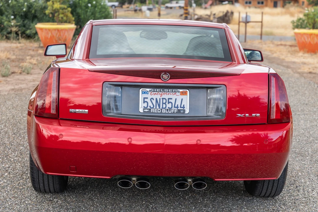 2005 Cadillac XLR - Image 13 of 31