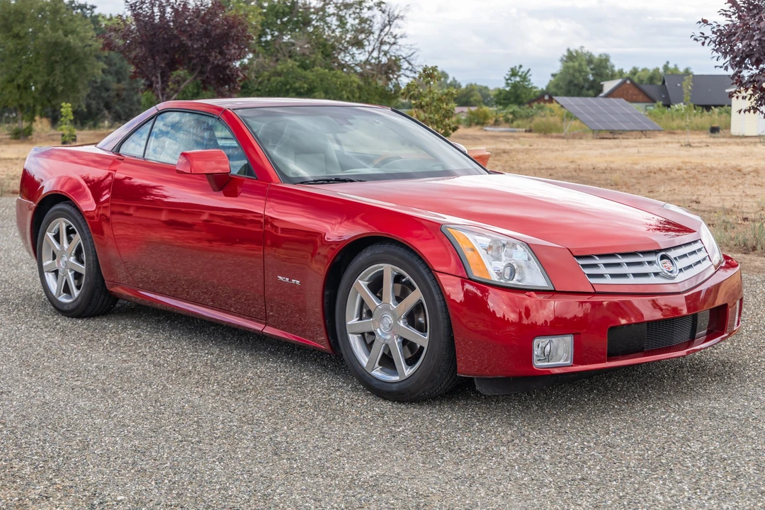 2005 Cadillac XLR - Image 16 of 31