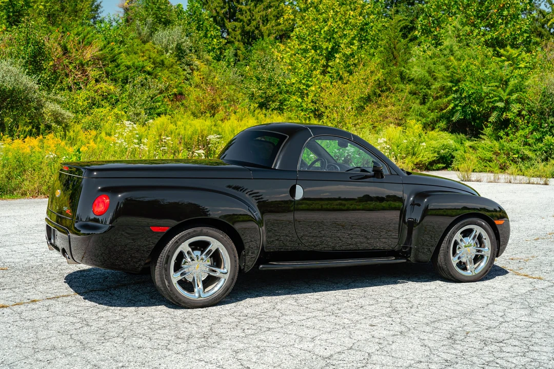 2005 Chevrolet SSR - Image 31 of 31