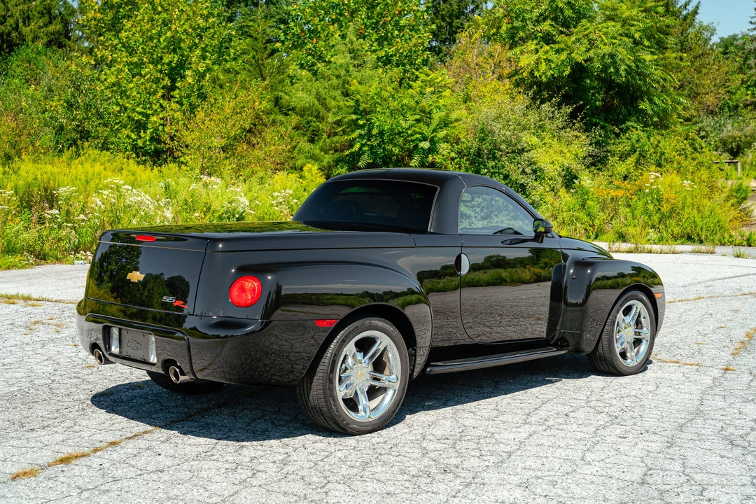 2005 Chevrolet SSR - Image 29 of 31