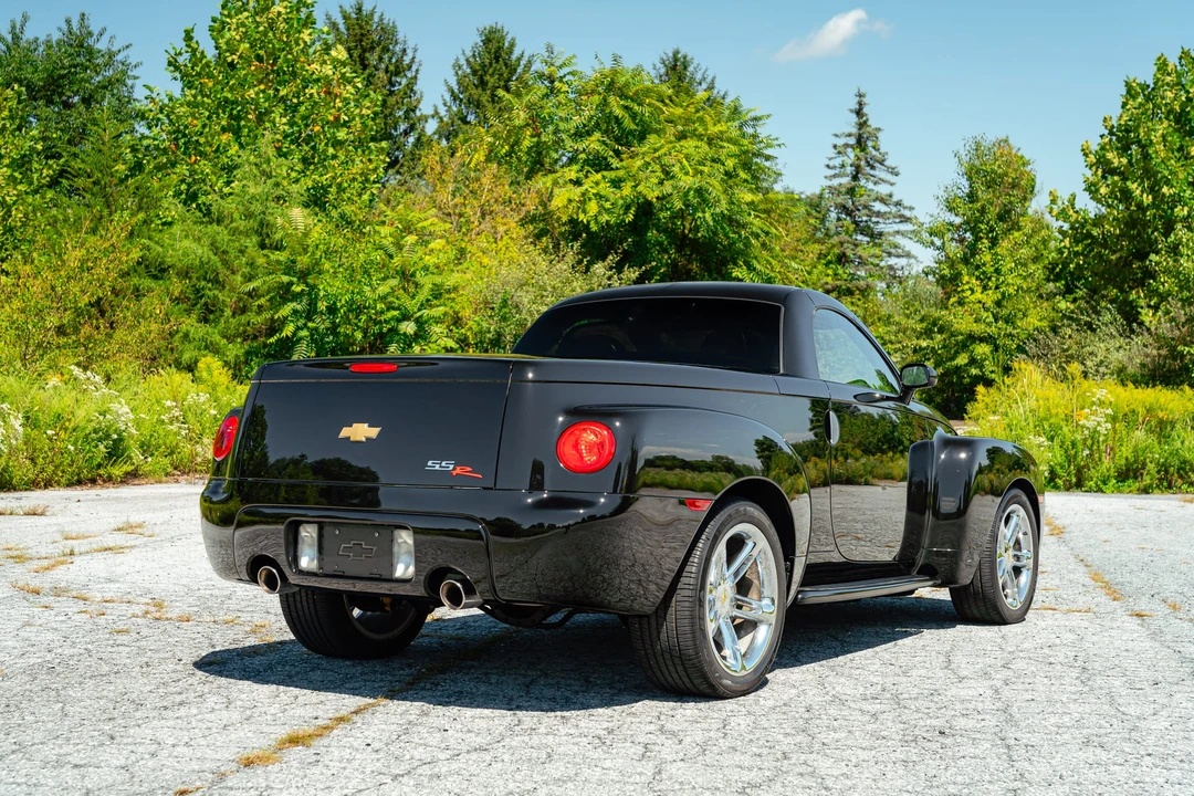 2005 Chevrolet SSR - Image 27 of 31