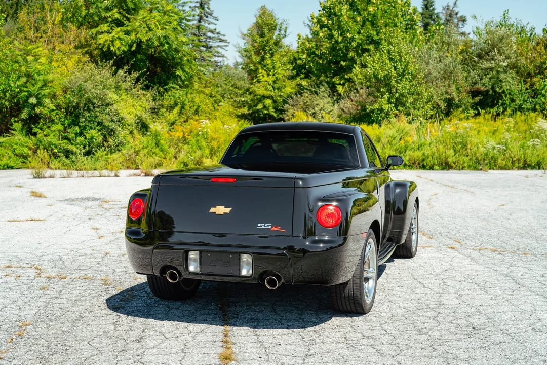 2005 Chevrolet SSR - Image 26 of 31