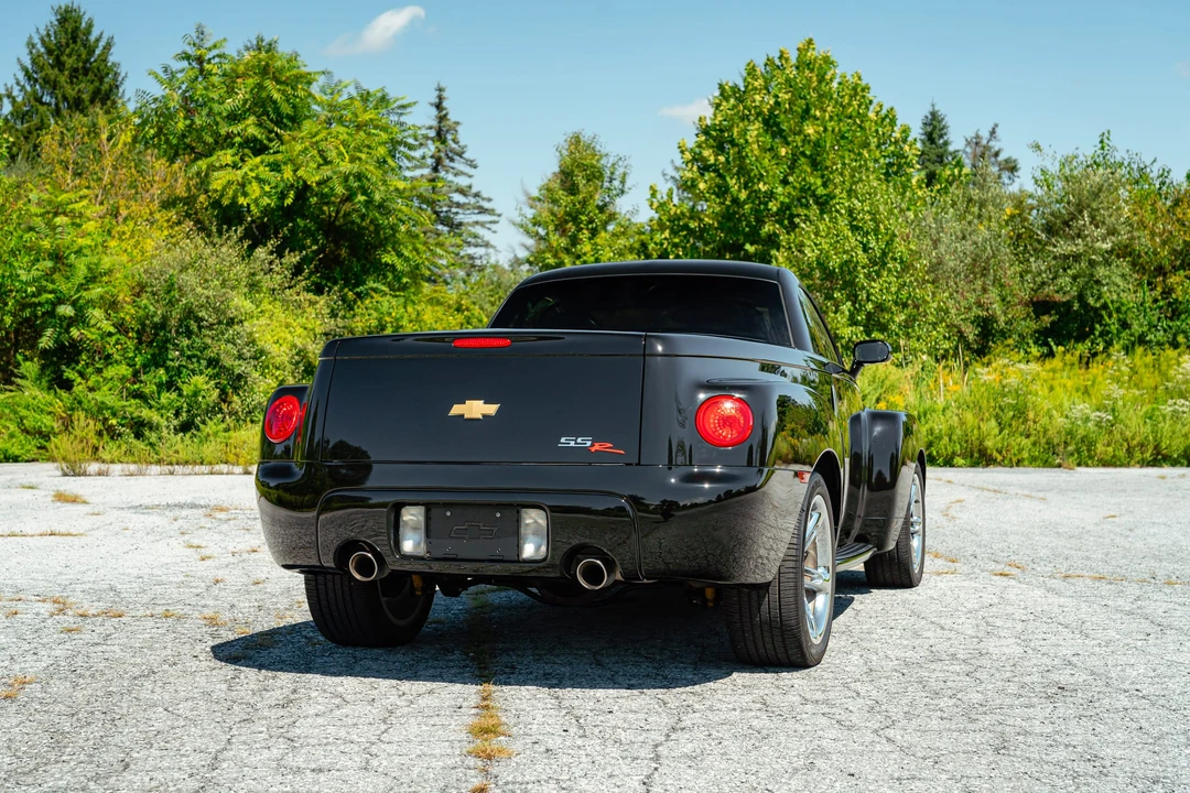 2005 Chevrolet SSR - Image 25 of 31