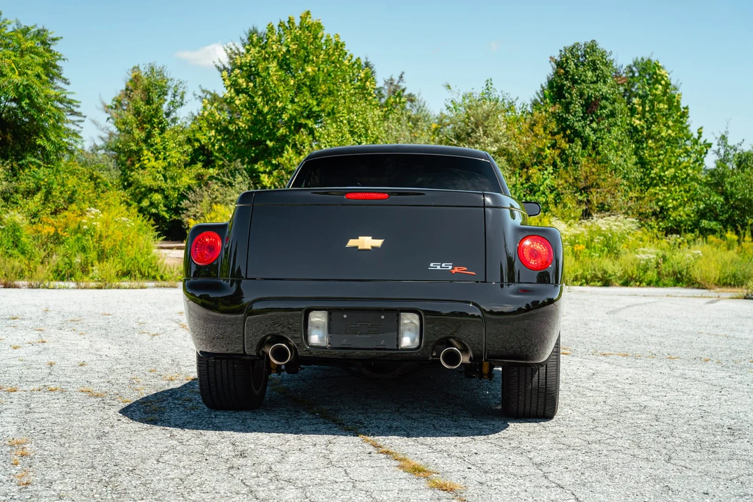 2005 Chevrolet SSR - Image 24 of 31