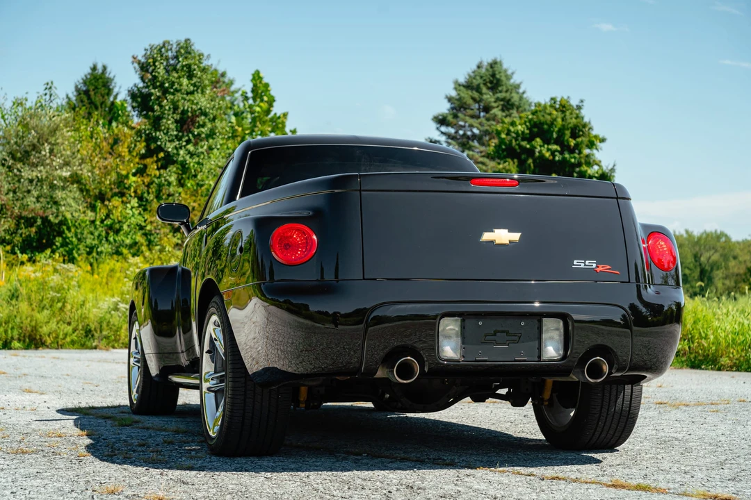 2005 Chevrolet SSR - Image 18 of 31