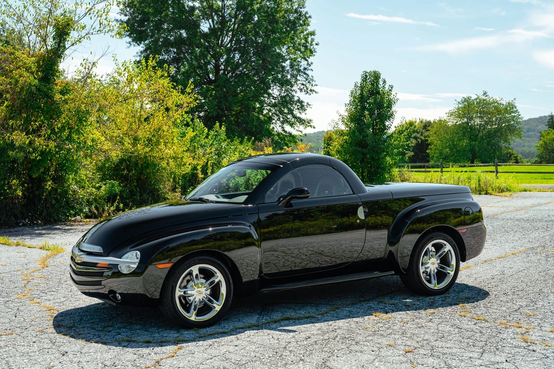 2005 Chevrolet SSR - Image 6 of 31