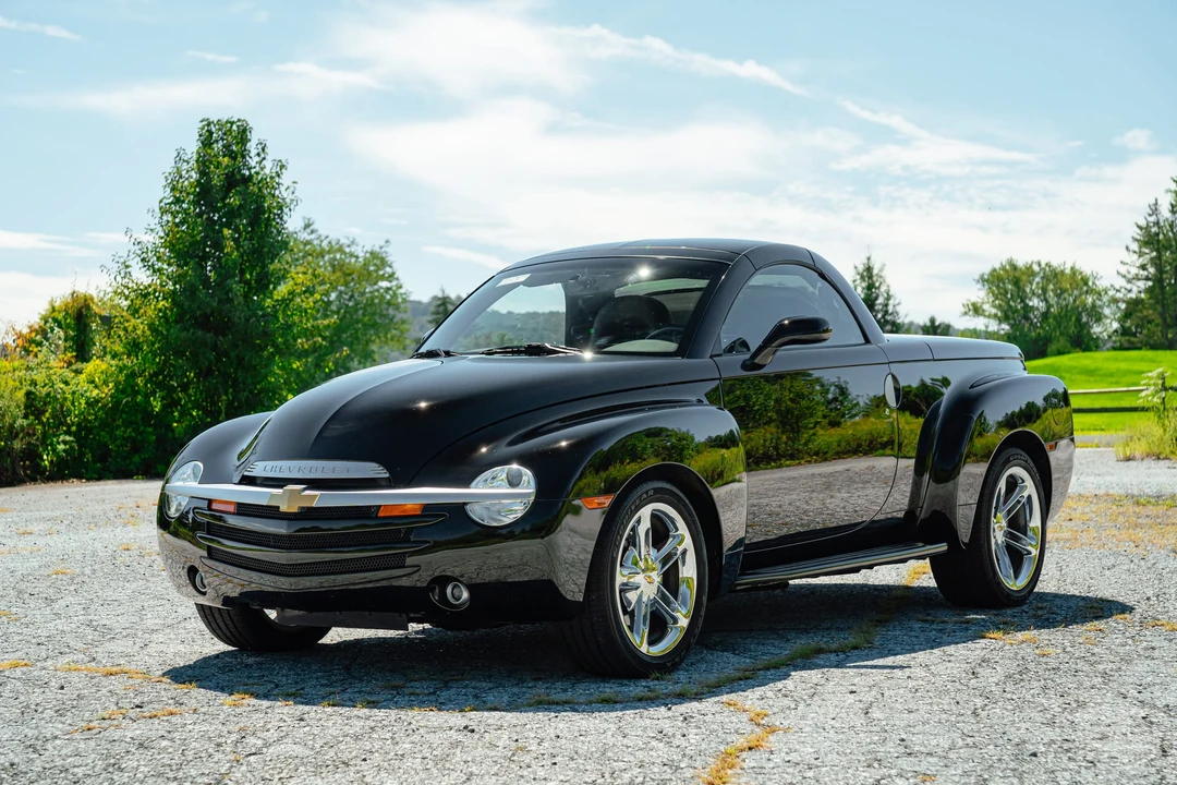 2005 Chevrolet SSR - Image 5 of 31