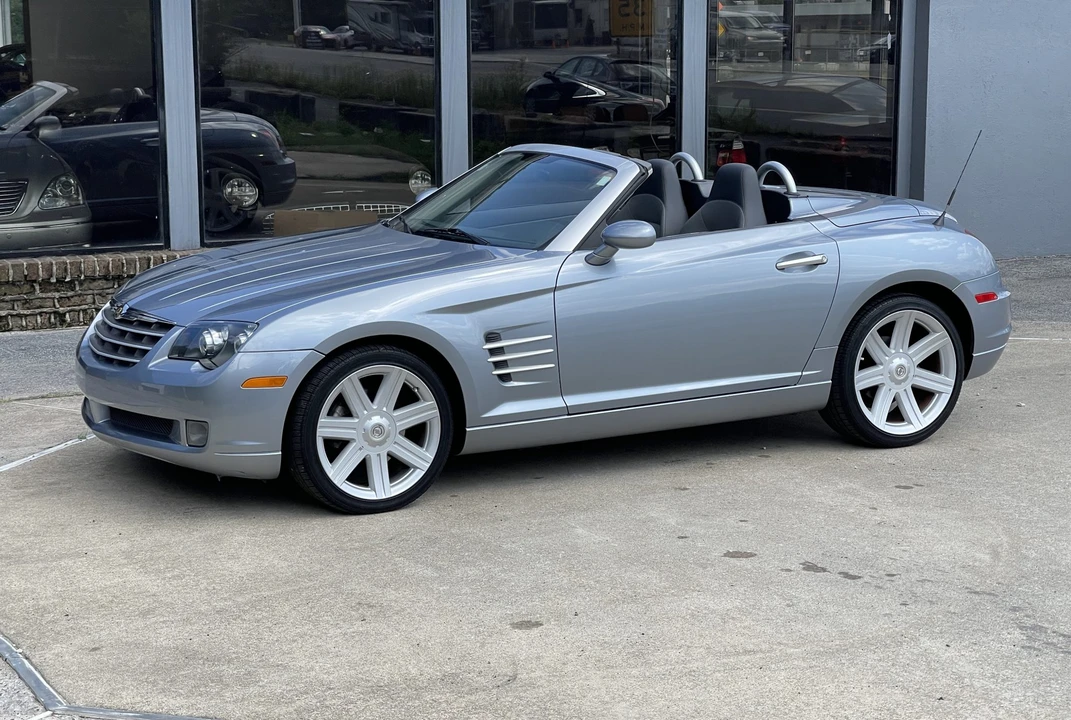 2005 Chrysler Crossfire - Image 25 of 31