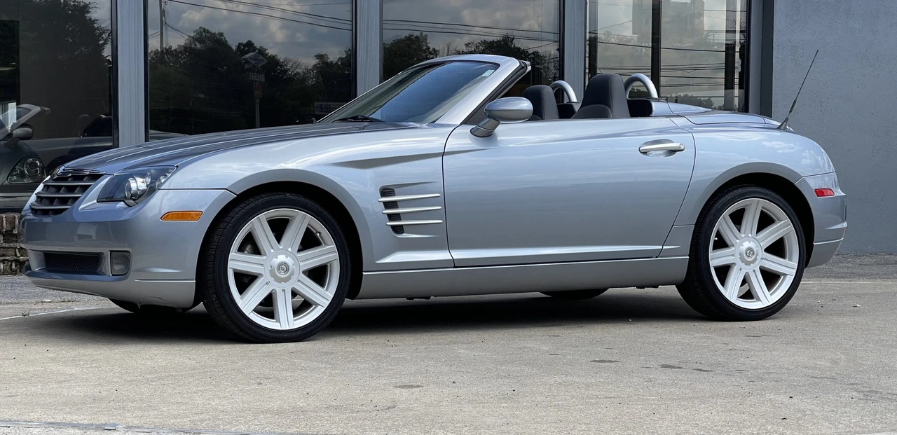 2005 Chrysler Crossfire - Image 24 of 31