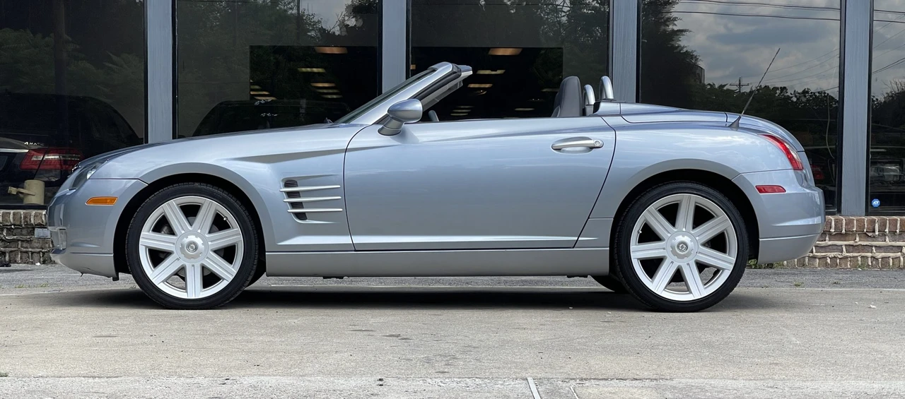 2005 Chrysler Crossfire - Image 22 of 31