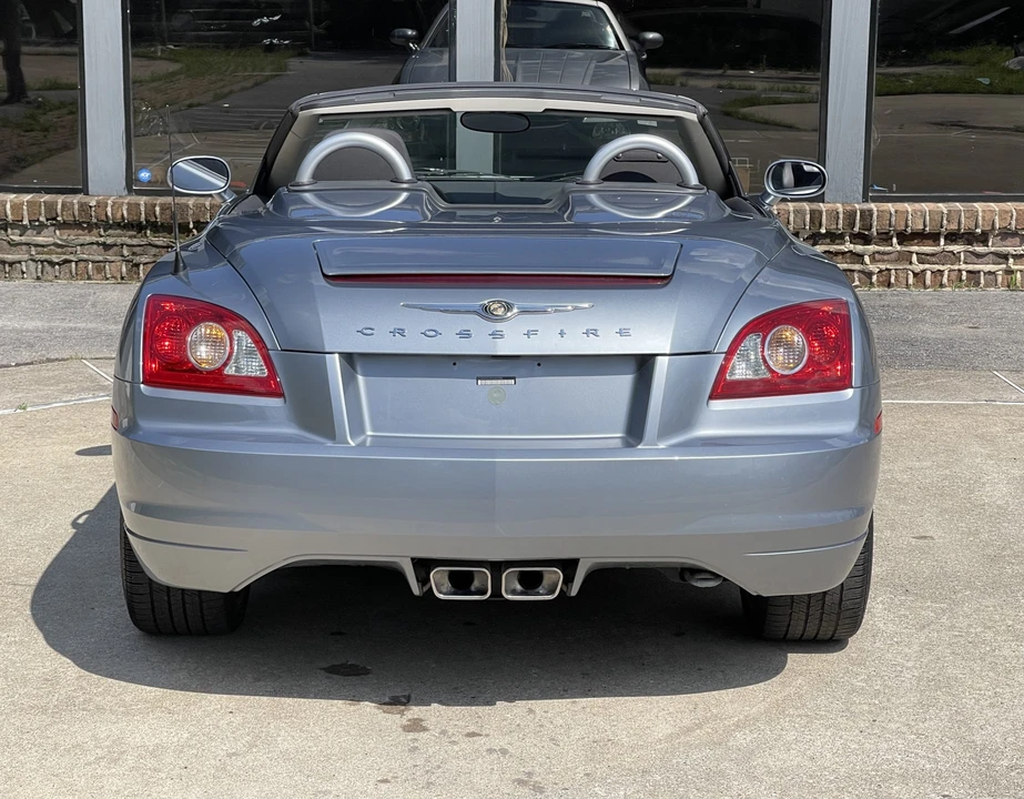 2005 Chrysler Crossfire - Image 17 of 31