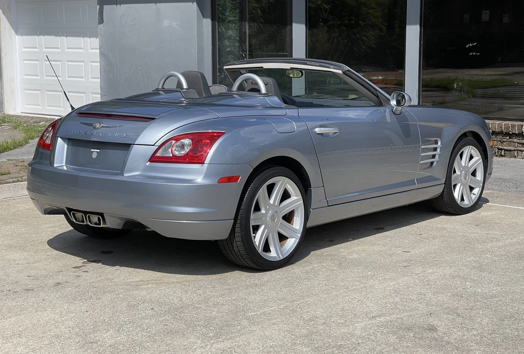 2005 Chrysler Crossfire - Image 14 of 31