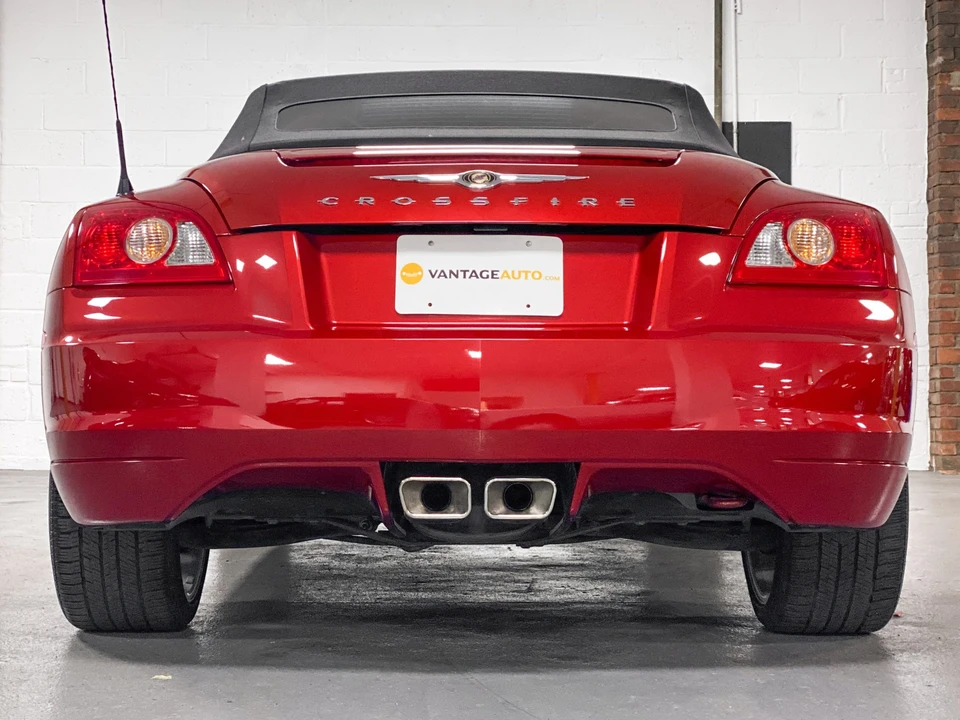 2005 Chrysler Crossfire - Image 24 of 31