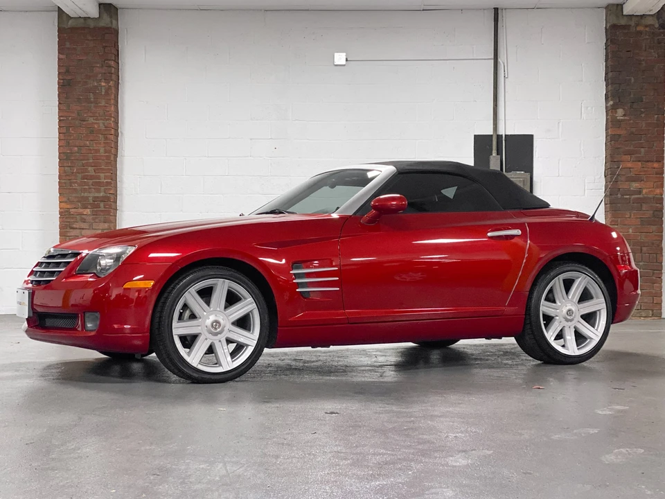 2005 Chrysler Crossfire - Image 18 of 31