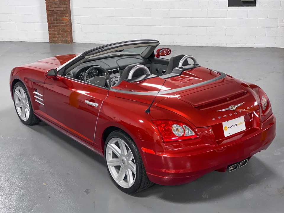 2005 Chrysler Crossfire - Image 6 of 31