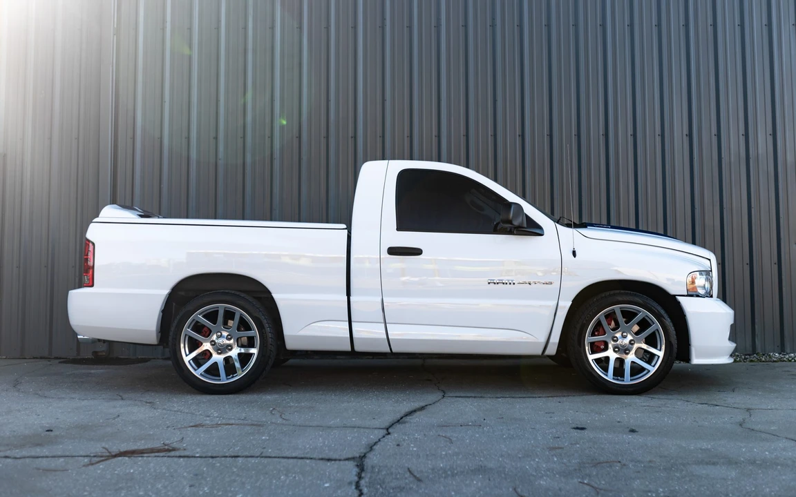 2005 Dodge Ram SRT-10 3rd Gen - Image 12 of 31