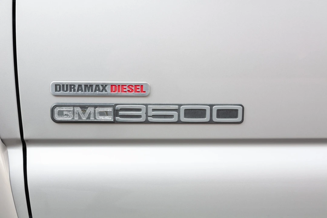 2005 GMC Sierra Heavy Duty 2nd Gen - Image 26 of 31