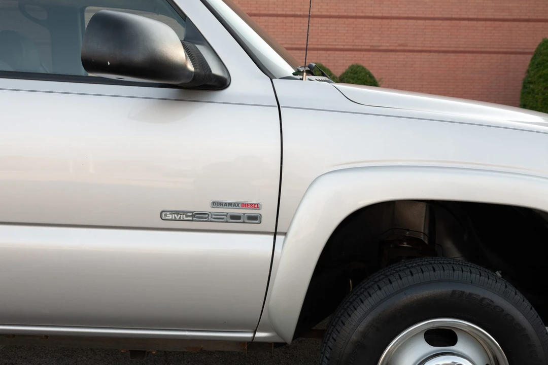 2005 GMC Sierra Heavy Duty 2nd Gen - Image 24 of 31