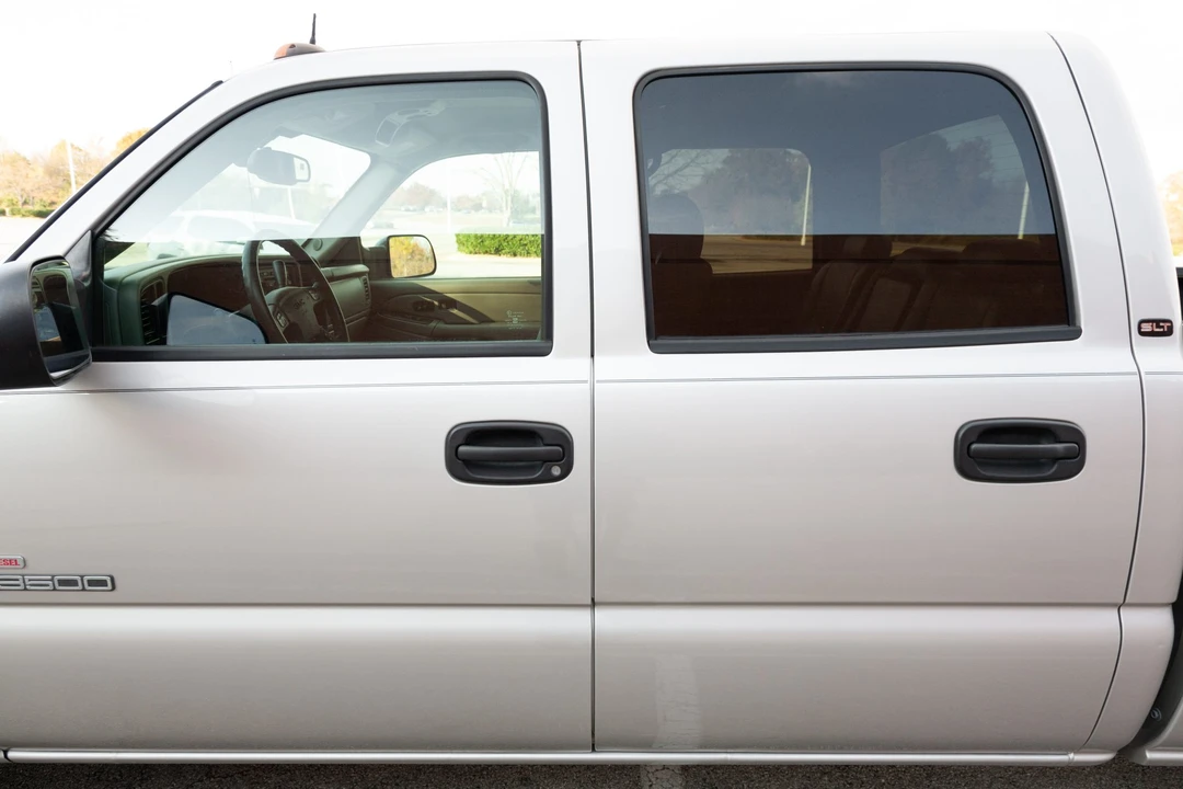 2005 GMC Sierra Heavy Duty 2nd Gen - Image 29 of 31