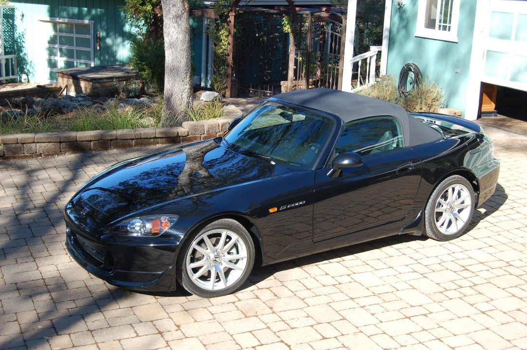 2005 Honda AP2 S2000 - Image 2 of 31