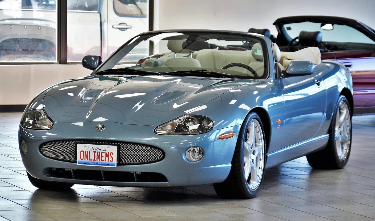 2005 Jaguar X100 XKR - Image 11 of 31