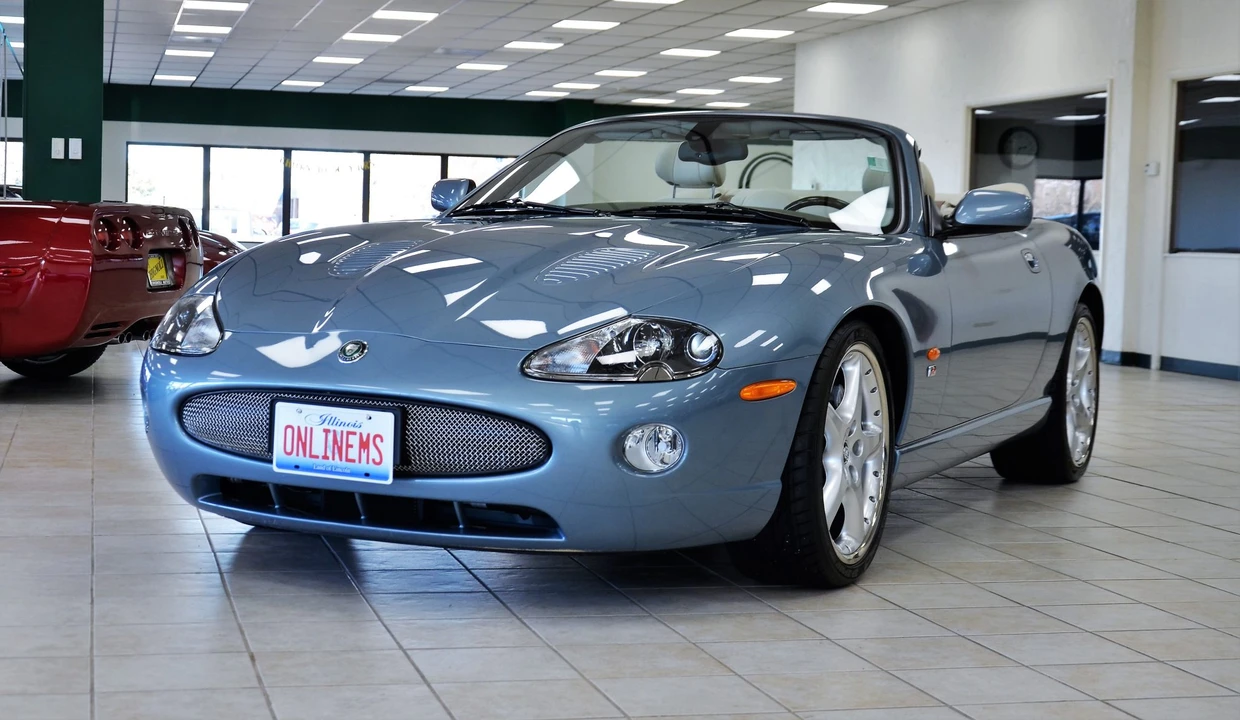 2005 Jaguar X100 XKR - Image 10 of 31