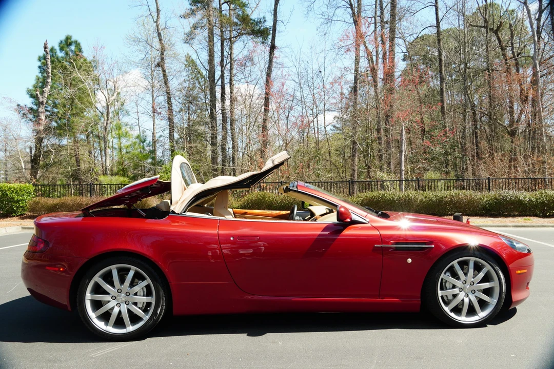 2006 Aston Martin DB9 - Image 17 of 31
