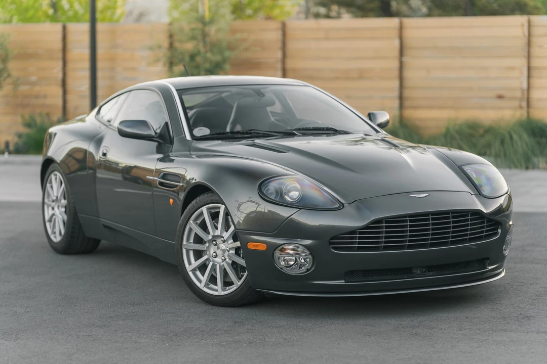 2006 Aston Martin Vanquish 1st Gen - Image 12 of 31