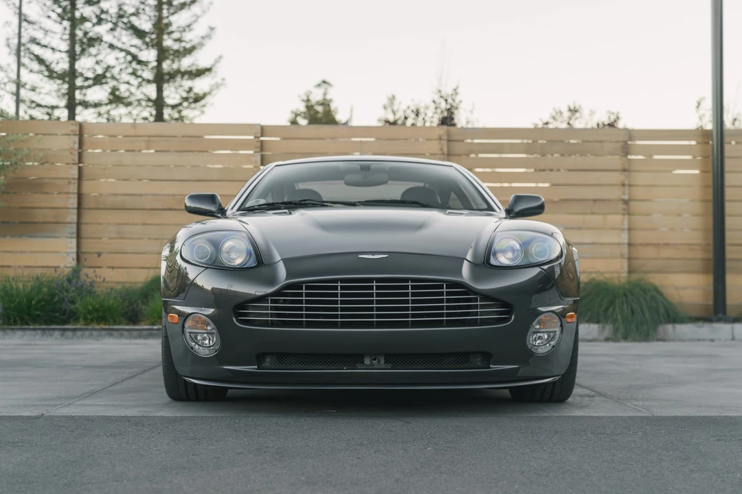 2006 Aston Martin Vanquish 1st Gen - Image 14 of 31