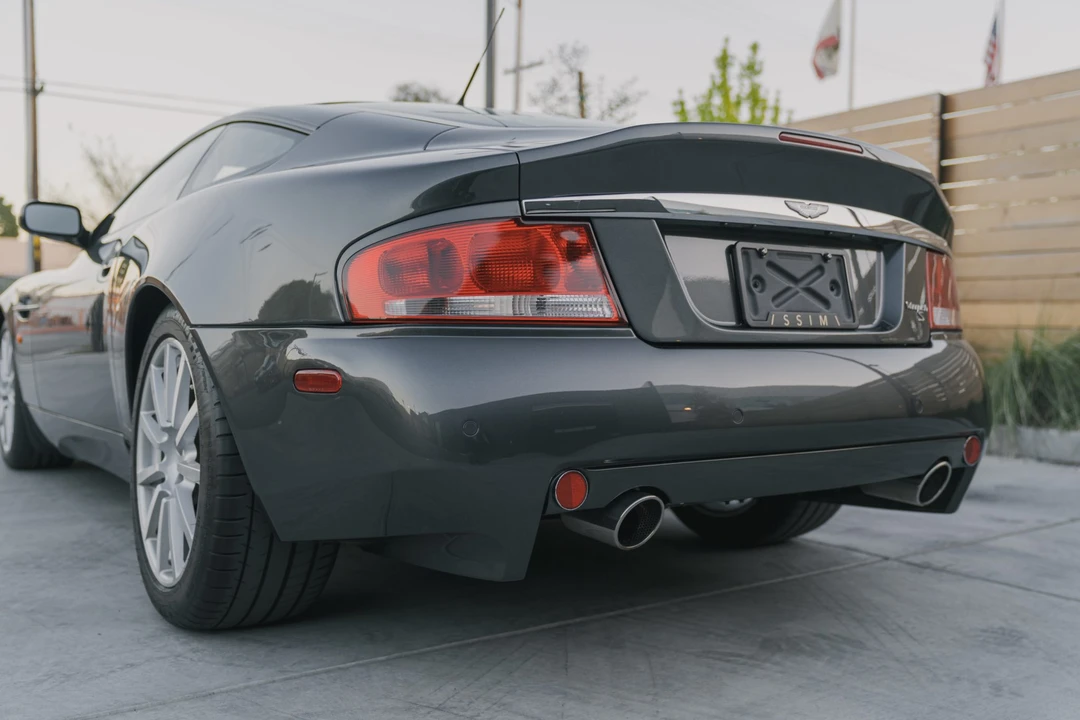 2006 Aston Martin Vanquish 1st Gen - Image 21 of 31