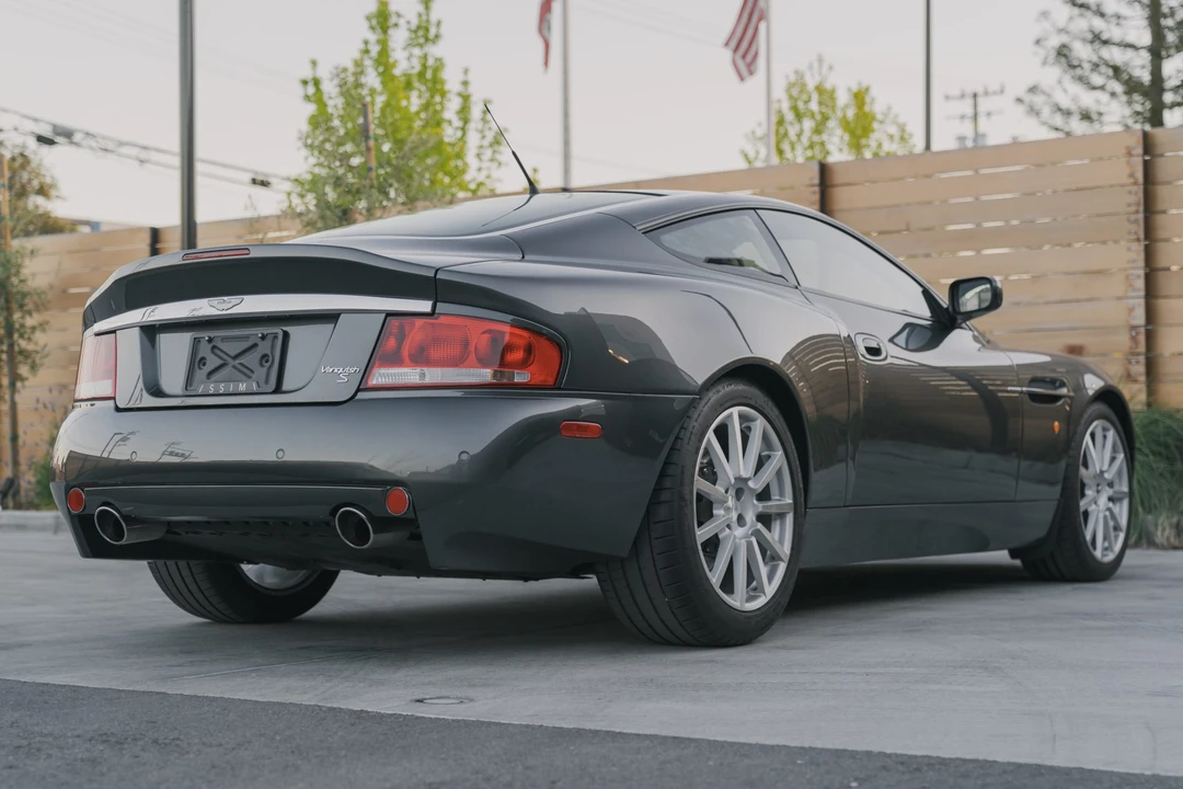 2006 Aston Martin Vanquish 1st Gen - Image 8 of 31