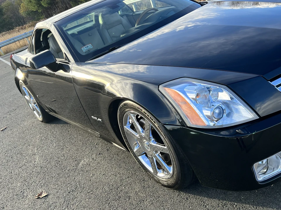 2006 Cadillac XLR - Image 24 of 31