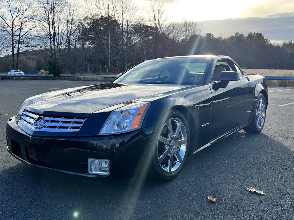 2006 Cadillac XLR - Image 10 of 31