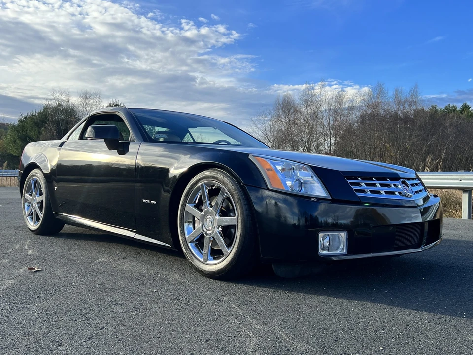 2006 Cadillac XLR - Image 15 of 31